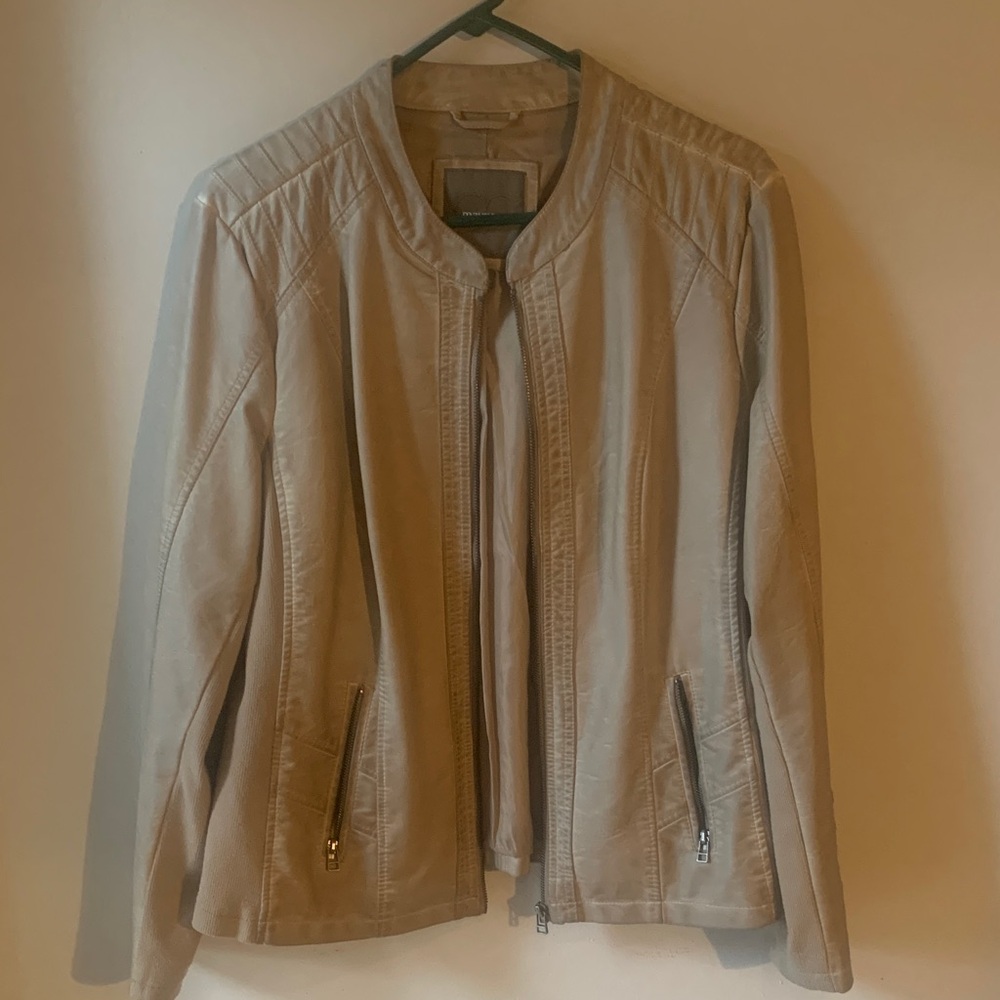 Chic Cream Leather Jacket